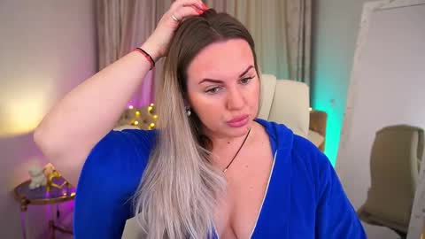 Snapshot of kiracandys chatting on May 2026 09:01:02 PM Kira online show from May 2026 09:01:02 PM
