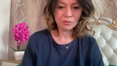 KiraDivine online show from May 2026 12:54:02 PM