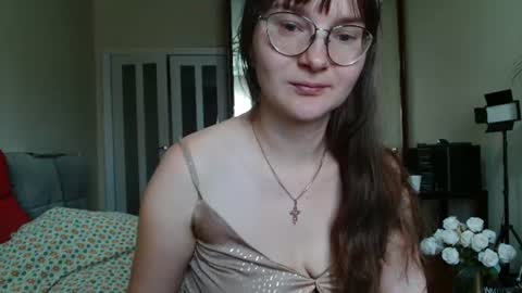 KiraGoldens online show from June 2026 06:27:02 AM