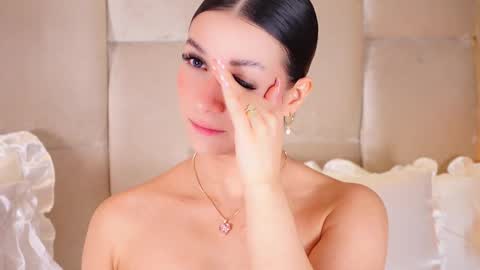 kira online show from February 2026 08:25:02 PM