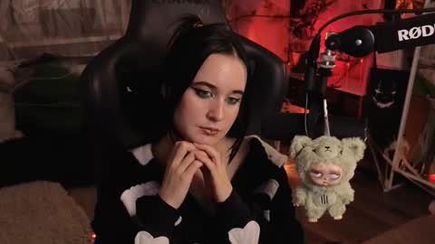 Snapshot of kiralilime chatting on November 2025 01:19:02 AM Kira online show from November 2025 01:19:02 AM