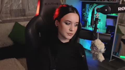 Snapshot of kiralilime chatting on November 2025 04:31:02 PM Kira online show from November 2025 04:31:02 PM