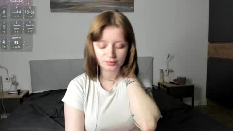 kirameowcam online show from May 2026 07:10:01 PM