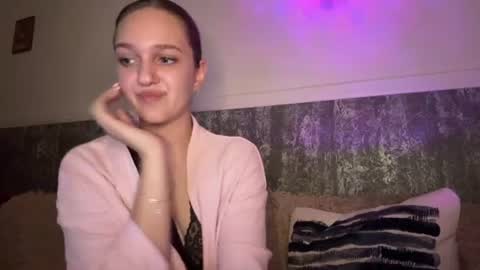  Luna  online show from July 2026 08:14:01 PM
