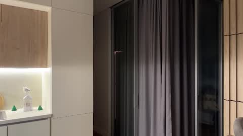 Kira online show from November 2025 03:56:02 PM