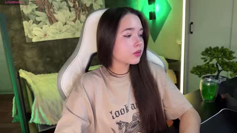 Snapshot of kirarasay chatting on February 2025 09:12:02 AM Kira online show from February 2025 09:12:02 AM