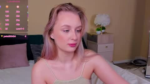 Kira online show from February 2026 01:43:02 AM