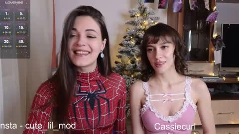 Snapshot of kiraturner chatting on January 2025 03:46:02 PM Kira cute online show from January 2025 03:46:02 PM