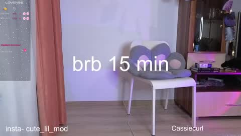 Snapshot of kiraturner chatting on February 2025 08:07:02 PM Kira cute online show from February 2025 08:07:02 PM