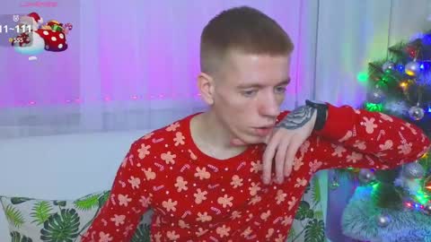 Snapshot of kireev_ chatting on December 2024 06:41:02 AM online show from December 2024 06:41:02 AM