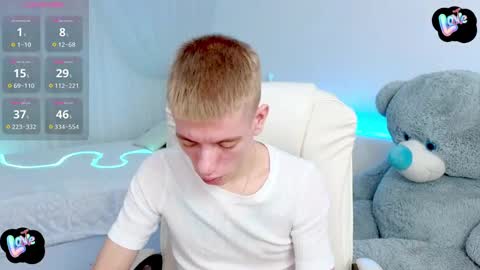 Snapshot of kireev_ chatting on February 2025 07:27:01 PM online show from February 2025 07:27:01 PM