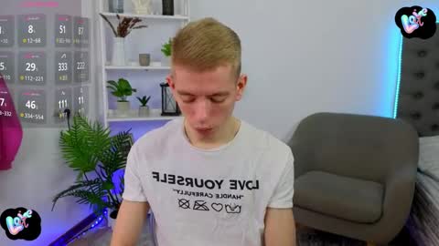 Snapshot of kireev_ chatting on February 2025 07:06:01 AM online show from February 2025 07:06:01 AM