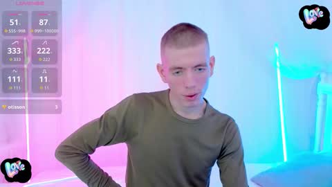 Snapshot of kireev_ chatting on October 2025 09:29:02 AM online show from October 2025 09:29:02 AM