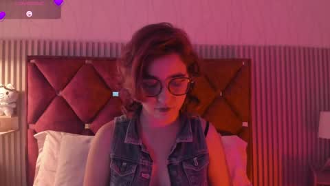 Samantha  Velvet online show from April 2026 10:45:02 PM