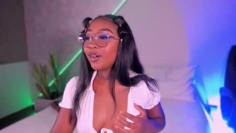 kishalove_ online show from November 2025 10:58:02 AM