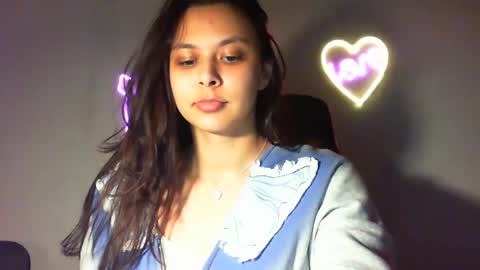 kiss_ameliaa online show from February 2025 06:35:02 PM