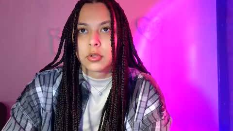 kiss_ameliaa online show from March 2025 07:36:01 AM