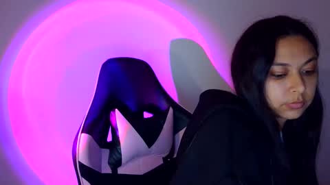 kiss_ameliaa online show from November 2025 09:41:02 AM