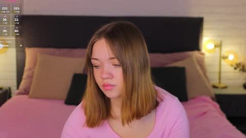 Snapshot of kiss_moon chatting on February 2026 07:10:02 AM Kiss Moon online show from February 2026 07:10:02 AM