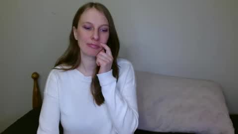 Allie online show from March 2025 10:38:02 PM