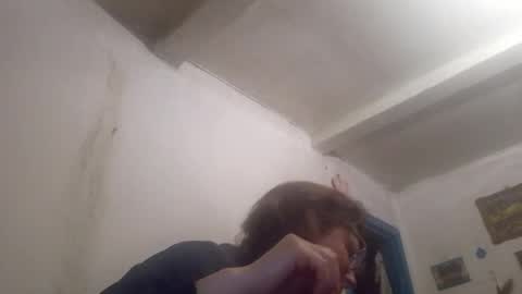 kissandvibe online show from May 2026 06:05:02 PM