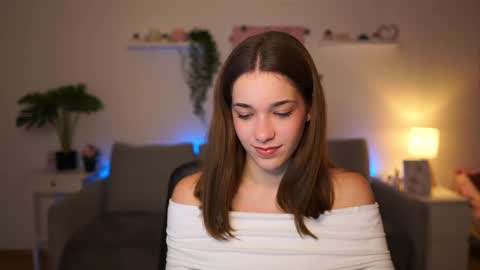 Sisi online show from November 2025 02:31:02 PM