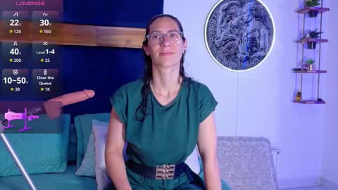 Snapshot of kissingcobank chatting on November 2025 04:13:02 AM Kissing Company online show from November 2025 04:13:02 AM