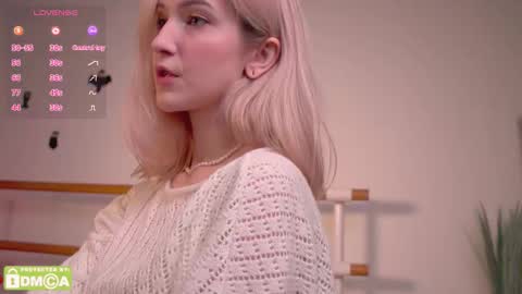 Snapshot of kisskiss_muah chatting on November 2025 02:08:01 PM Kate online show from November 2025 02:08:01 PM