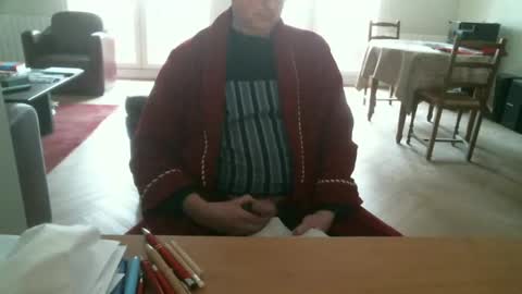 Snapshot of kisslog1 chatting on December 2024 11:00:02 AM kisslog1 online show from December 2024 11:00:02 AM