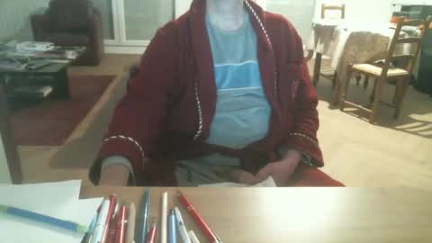 Snapshot of kisslog1 chatting on December 2025 04:36:01 PM kisslog1 online show from December 2025 04:36:01 PM