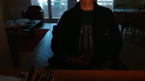 Snapshot of kisslog1 chatting on February 2026 04:26:01 PM kisslog1 online show from February 2026 04:26:01 PM