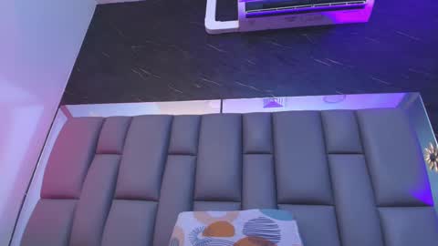 BELLA FLAME online show from October 2025 07:34:01 PM