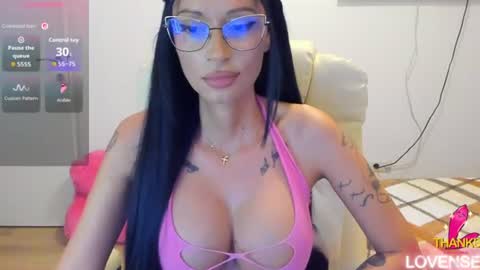Snapshot of kisssnicol chatting on July 2026 03:54:02 PM kisssnicol online show from July 2026 03:54:02 PM
