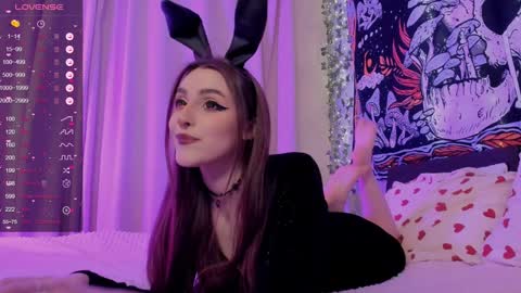 Kissthasky online show from December 2024 06:05:01 PM