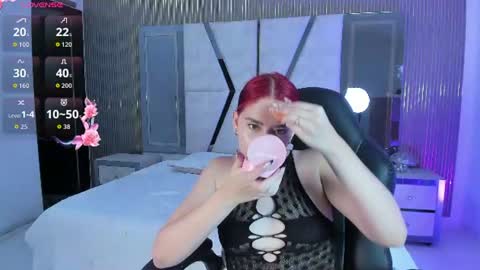 kitanna_1 online show from July 2026 10:09:02 PM