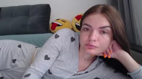 Snapshot of kitcatheaven4u chatting on July 2026 08:51:01 AM Im Amaia Everyone Merry Christmas online show from July 2026 08:51:01 AM