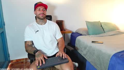 Snapshot of kite__ chatting on January 2025 10:48:01 PM kite__ online show from January 2025 10:48:01 PM