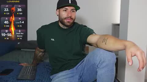 Snapshot of kite__ chatting on October 2025 05:35:02 PM kite__ online show from October 2025 05:35:02 PM