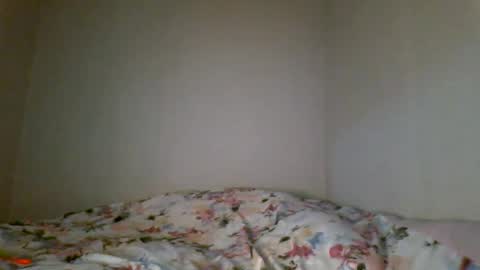 Snapshot of kiti_kitiss chatting on June 2026 05:48:01 PM kiti_kitiss online show from June 2026 05:48:01 PM
