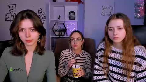 kitniss online show from January 2026 08:24:02 PM