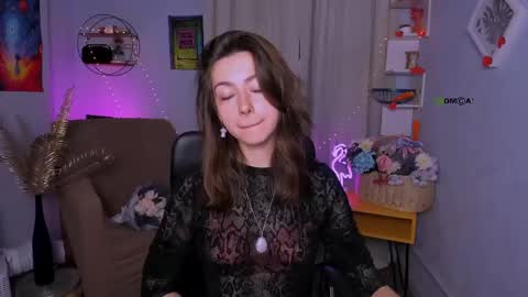 kitniss online show from June 2026 07:29:01 PM