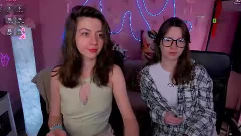 kitniss online show from June 2026 07:16:02 PM
