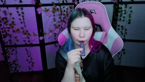 kitsune_little online show from May 2026 10:36:01 PM