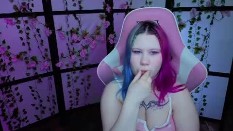 kitsune_little online show from June 2026 11:13:02 PM