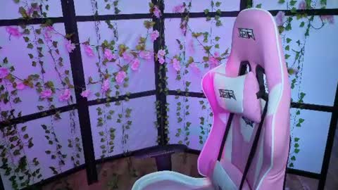 kitsune_little online show from June 2026 12:32:02 AM