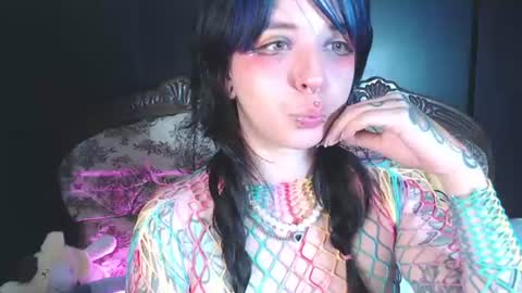 Snapshot of kitsunearineko chatting on July 2026 12:17:01 AM Ari Keimiwrights online show from July 2026 12:17:01 AM
