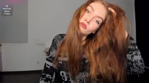 Kitsune online show from September 2025 10:24:02 PM