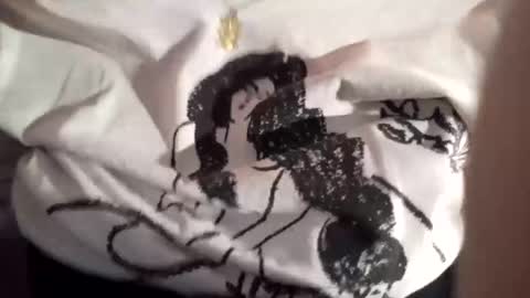 Snapshot of kitsuneniki chatting on February 2026 07:32:02 PM kitsuneniki online show from February 2026 07:32:02 PM