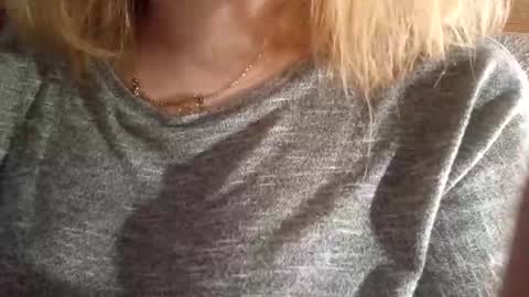 Snapshot of kitsuneniki chatting on February 2026 05:55:01 PM kitsuneniki online show from February 2026 05:55:01 PM