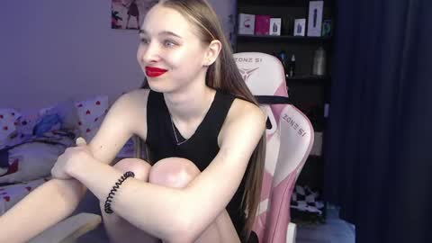 kitsuneyX online show from May 2026 02:50:01 AM